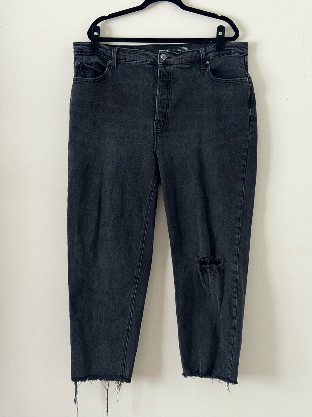 Old Navy Extra High Rise Straight Leg Black Ripped Jeans - Size 20